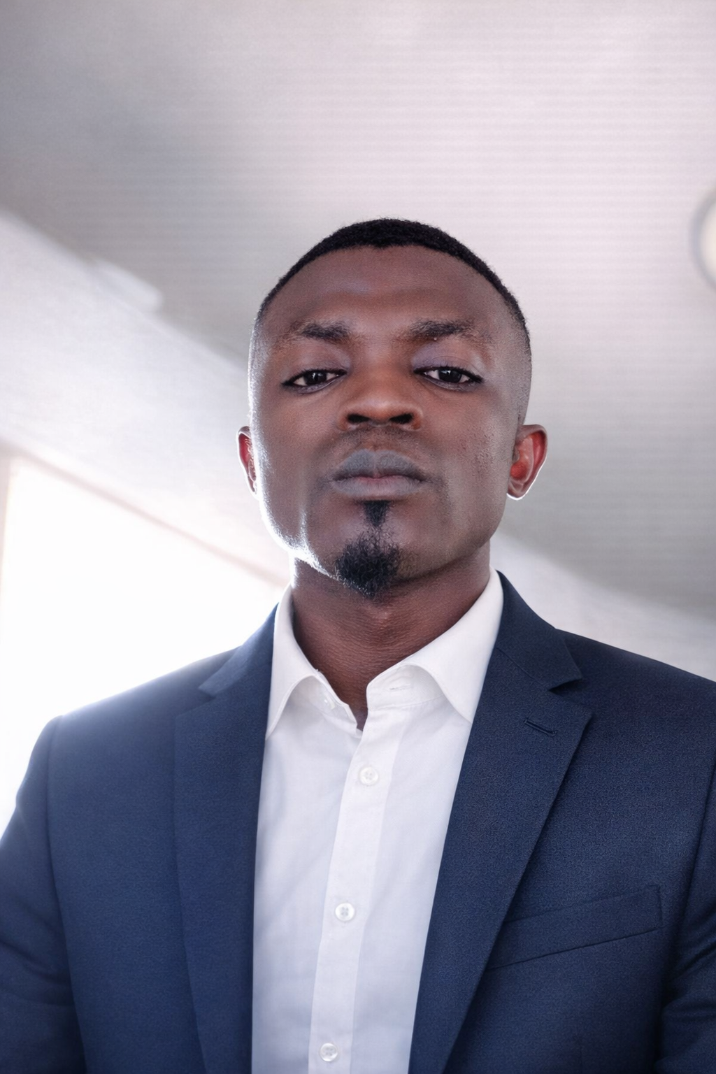 portrait professionnel sérieux et confiant